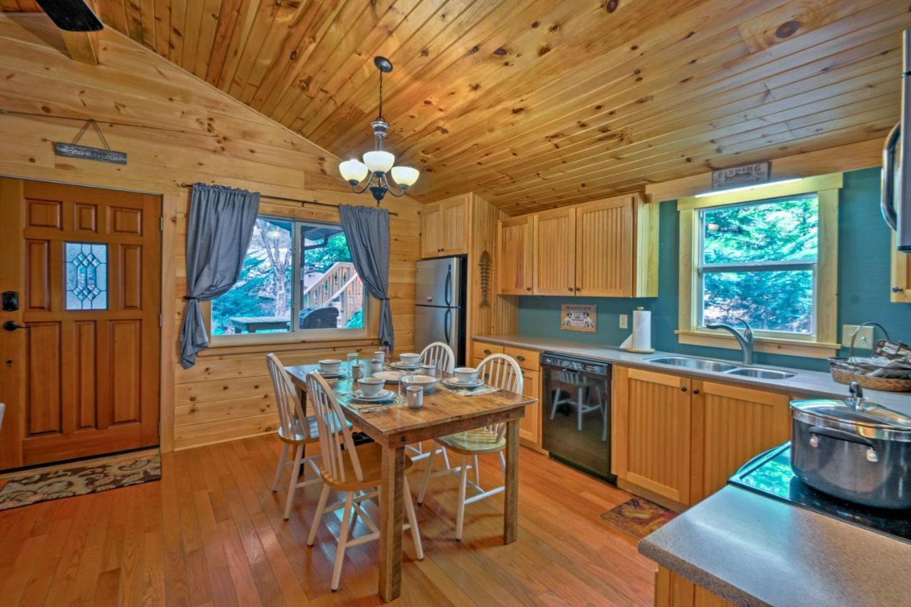 Bryson City Cabin With Fire Pit On Coopers Creek! 外观 照片